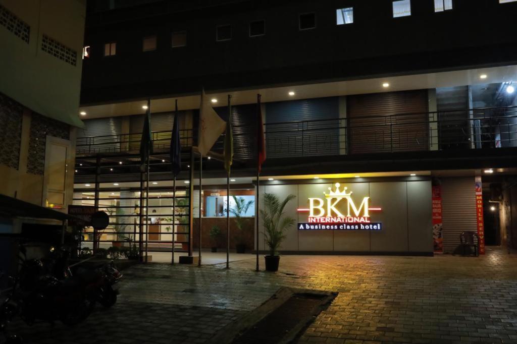 Hotel Bkm International Tellicherry Exterior photo